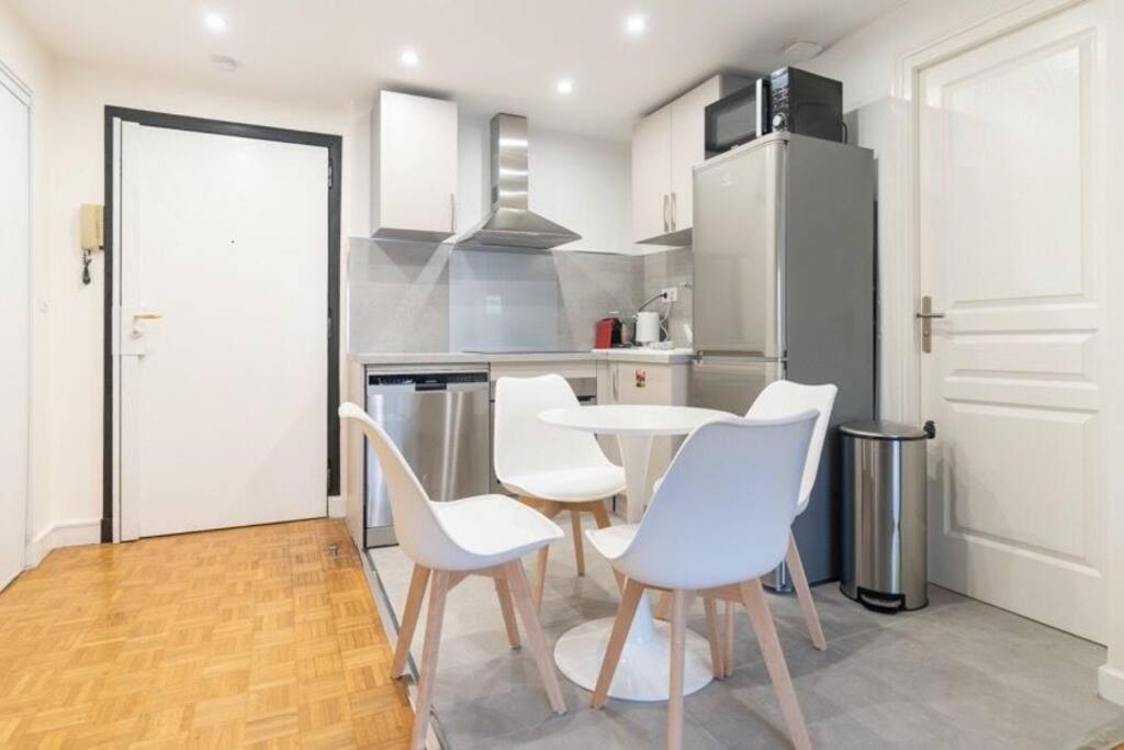 Coeur 16Eme, Standing Et Calme Apartment Париж Екстериор снимка